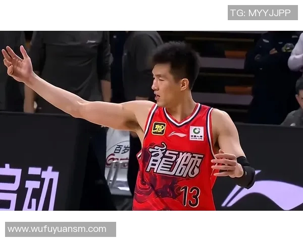 郭士强50岁依然灵动上篮郭艾伦的篮球风格竟源于他